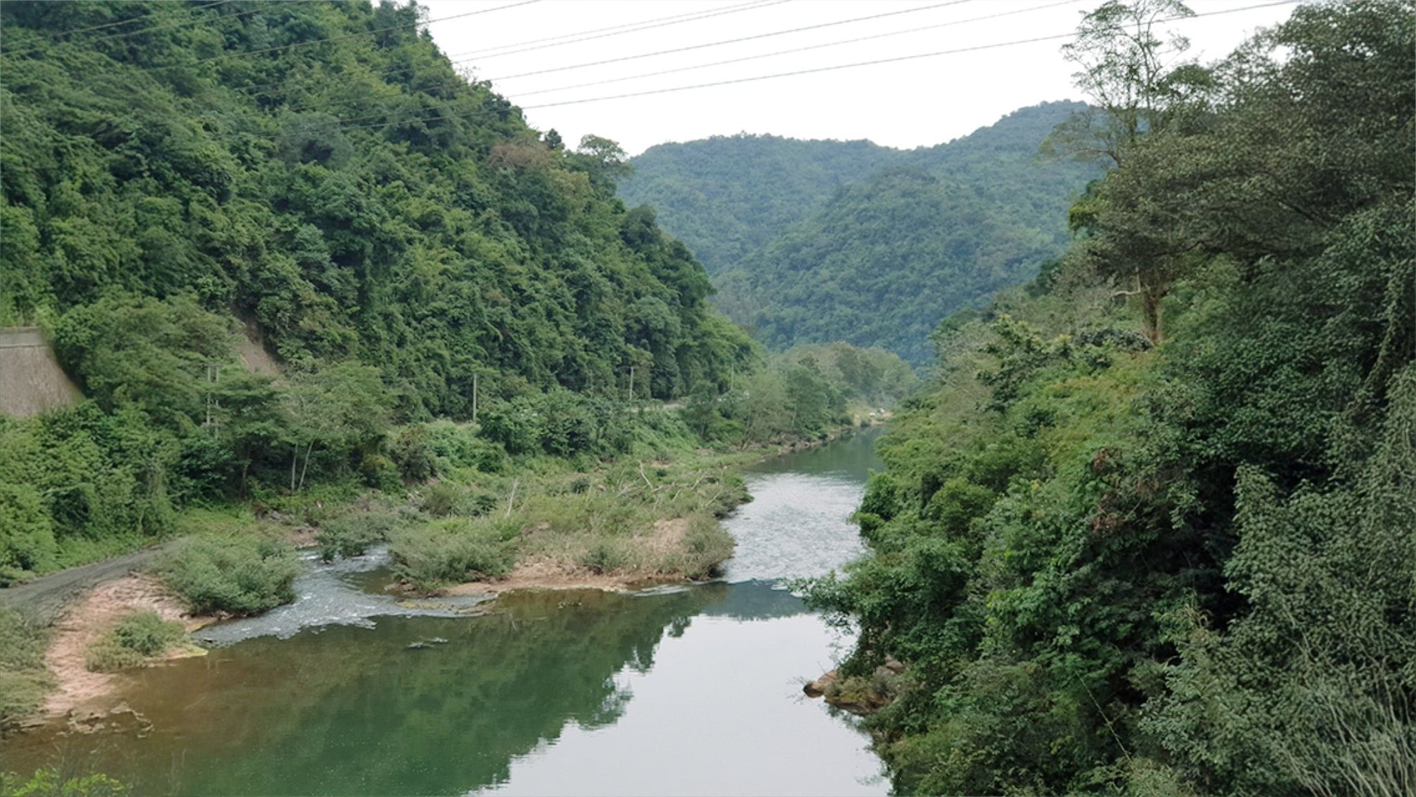 BICYCLE TOUR VIETNAM TO LAOS: ADVENTURE CYCLING THROUGH GREEN HILLS AND QUIET RIVERS