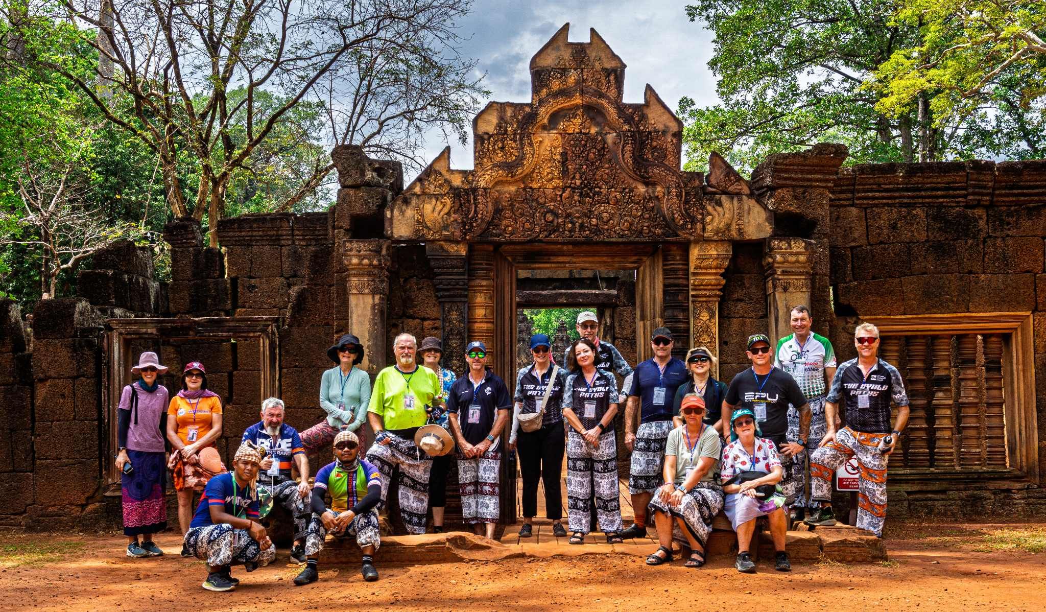 ANGKOR WAT CAMBODIA BY BICYCLE: ANCIENT TEMPLES AWAIT