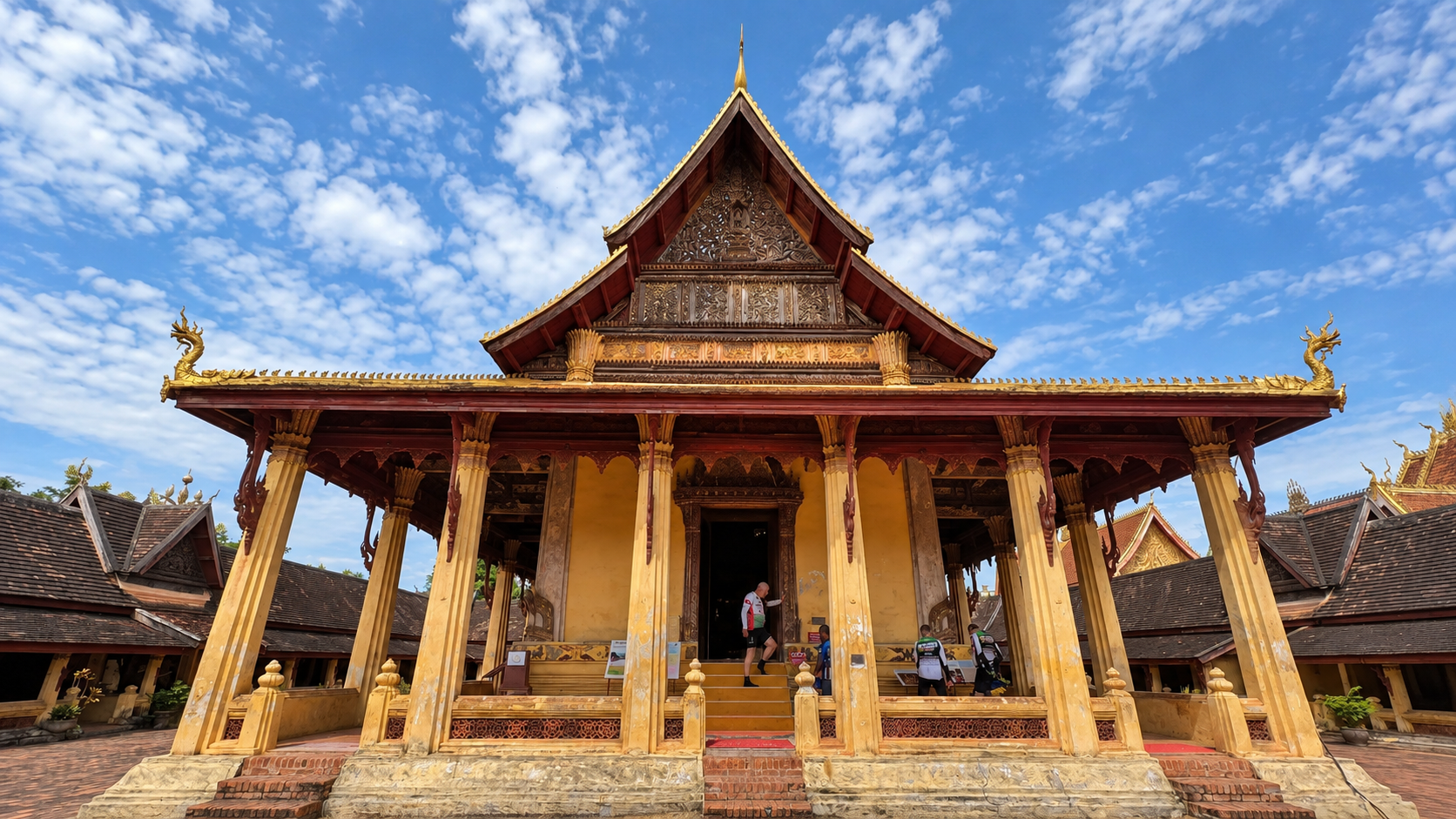 LUANG PRABANG TO VIENTIANE: A LAOS CYCLING JOURNEY