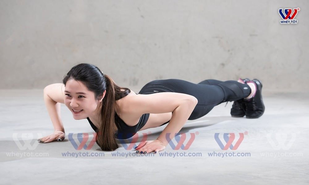 12 bài tập cơ ngực to, vạm vỡ tốt nhất cho nam nữ tại phòng gym và nhà