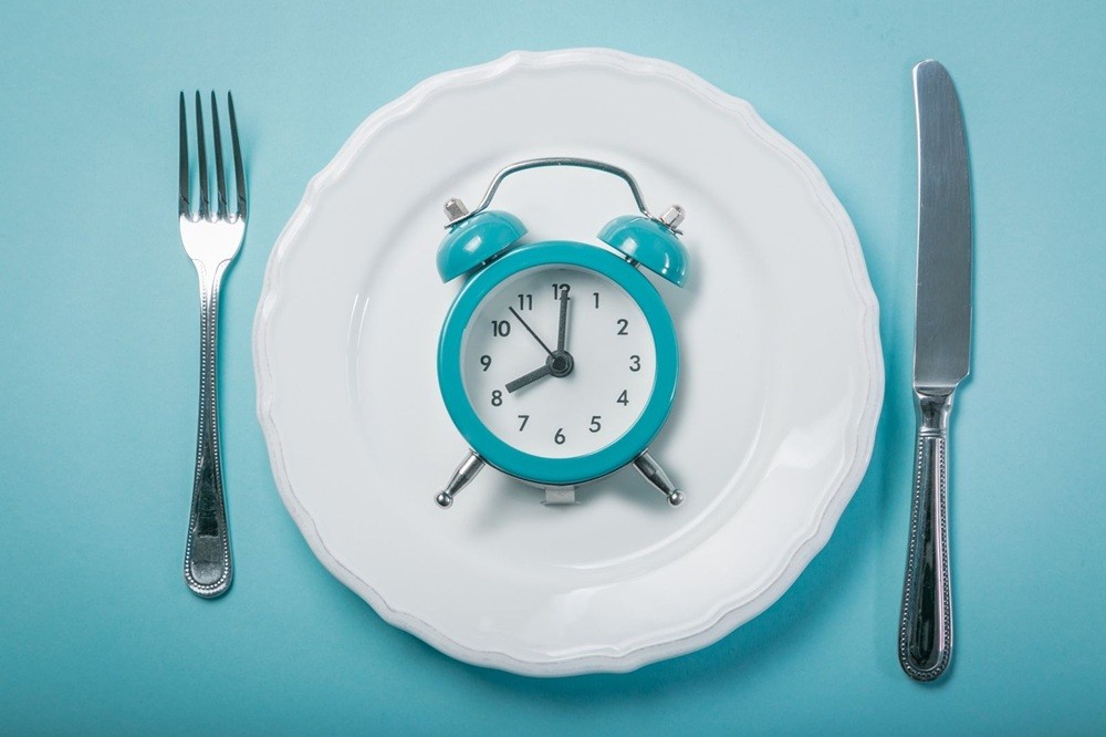 Nhịn ăn gián đoạn Fasting là gì? Nguyên lý hoạt động và cách ăn giảm cân