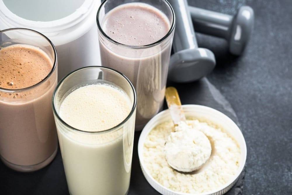 Giá whey protein bao nhiêu? Mua whey protein chính hãng ở đâu?