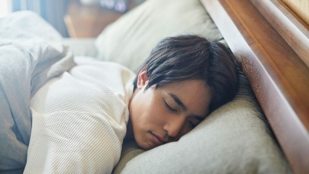 Ngủ sâu giúp tăng cơ thế nào?