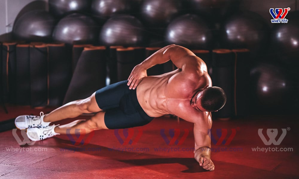 Side Plank giảm mỡ bụng nhanh