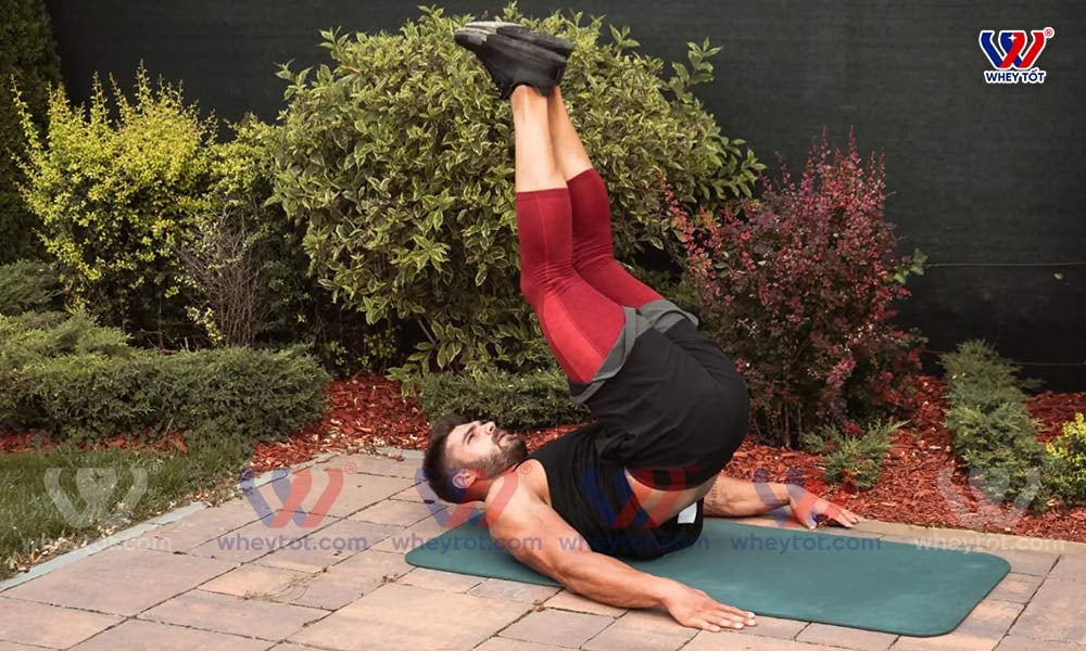 Gập bụng nâng người