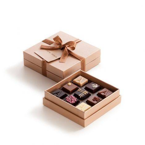 Socola Quà Tặng 30/4 Từ Alluvia Chocolate: Lựa Chọn Cao Cấp, Sang Trọng Và Ý Nghĩa Cho Doanh Nghiệp & Cá Nhân