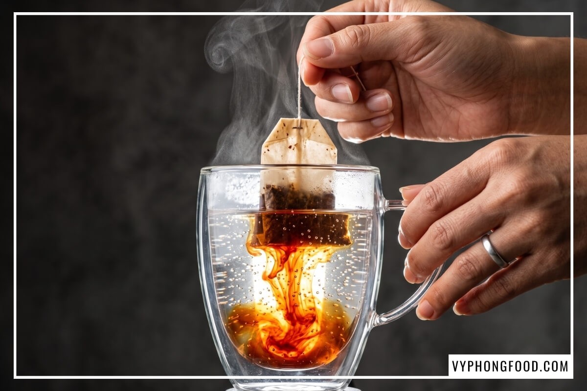 Ly thủy tinh chiết xuất hồng trà rooibos Nam Phi đỏ sánh mua tại cửa hàng bán trà rooibos nhập khẩu Nam Phi chính hãng.