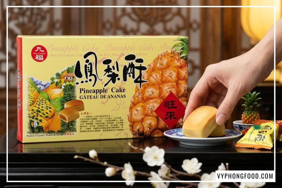 Hộp Bánh dứa Đài Loan Nice Choice 227g và chiếc bánh vàng óng theo công thức bánh dứa chuẩn vị