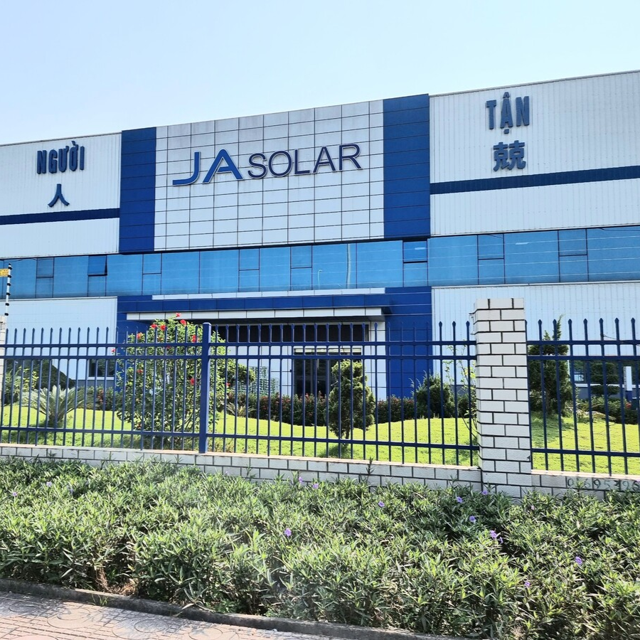 JA Solar Công Nghệ N-Type & Giải Pháp Năng Lượng Tin Cậy Toàn Cầu