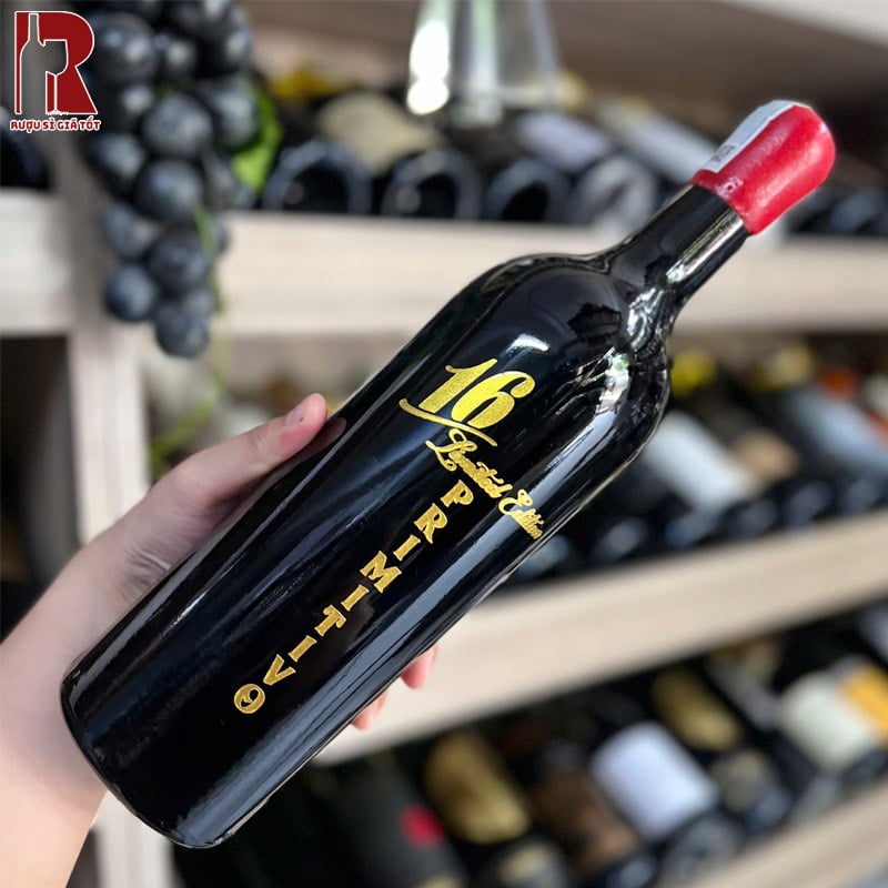 Rượu vang Ý đỏ 16 Limited Edition Primitivo có nồng độ cao, vị mạnh mẽ