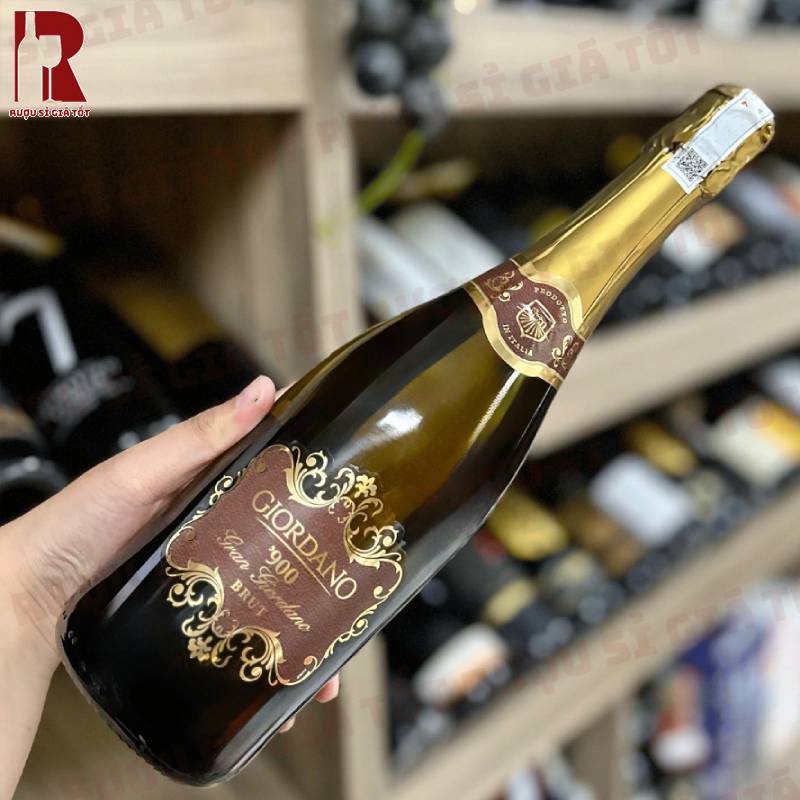 900 Gran Giordano Vino Spumante