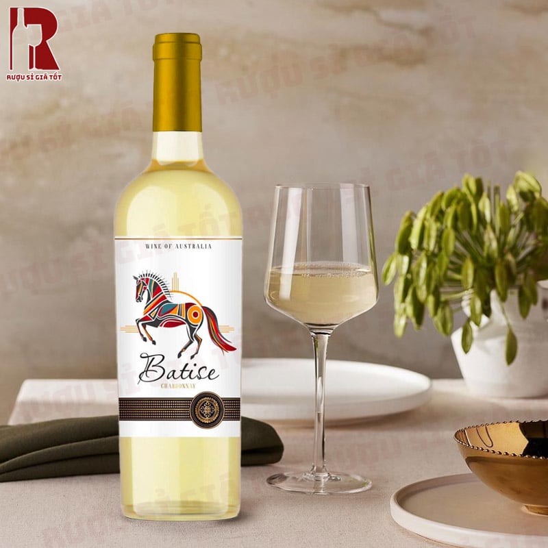 Rượu Vang Úc Trắng Batise Chardonnay có màu vàng nhạt óng ánh, tựa ánh nắng buổi sớm