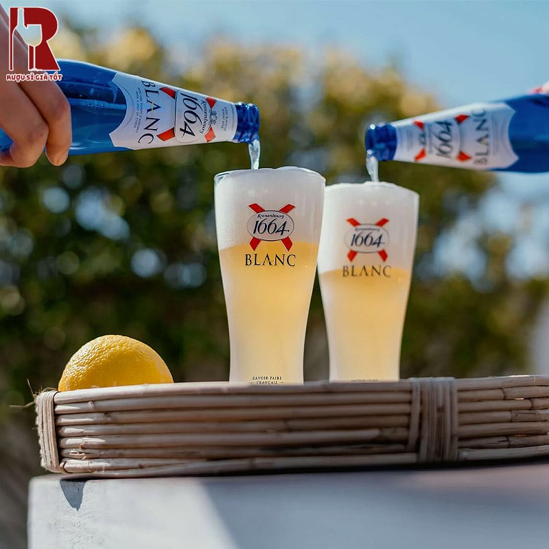 Bia Pháp nên được dùng kèm các món nhậu sẽ làm tăng hương vị của bia