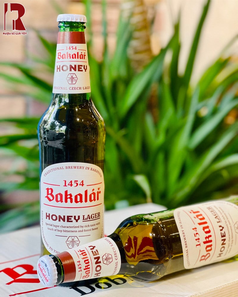 Bia Tiệp Bakalar dry mang đến trải nghiệm hiện đại, không quá nặng mà thanh tao nhẹ êm