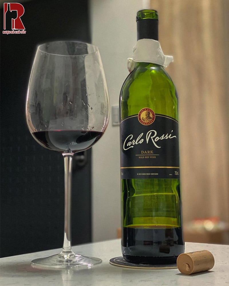 Kết Hợp Món Ăn Với Carlo Rossi Dark Bold