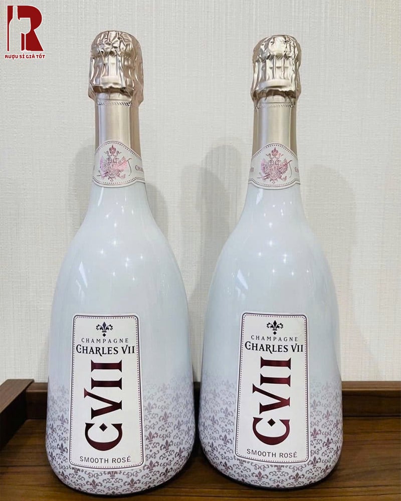 Uống Champagne Canard Duchene Charles VII Smooth Rose Đúng Cách