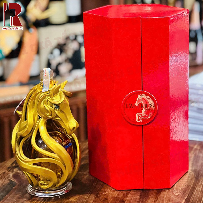 Giá Rượu Linh Vật Ngựa Hoàng Kim Imperius bao nhiêu?