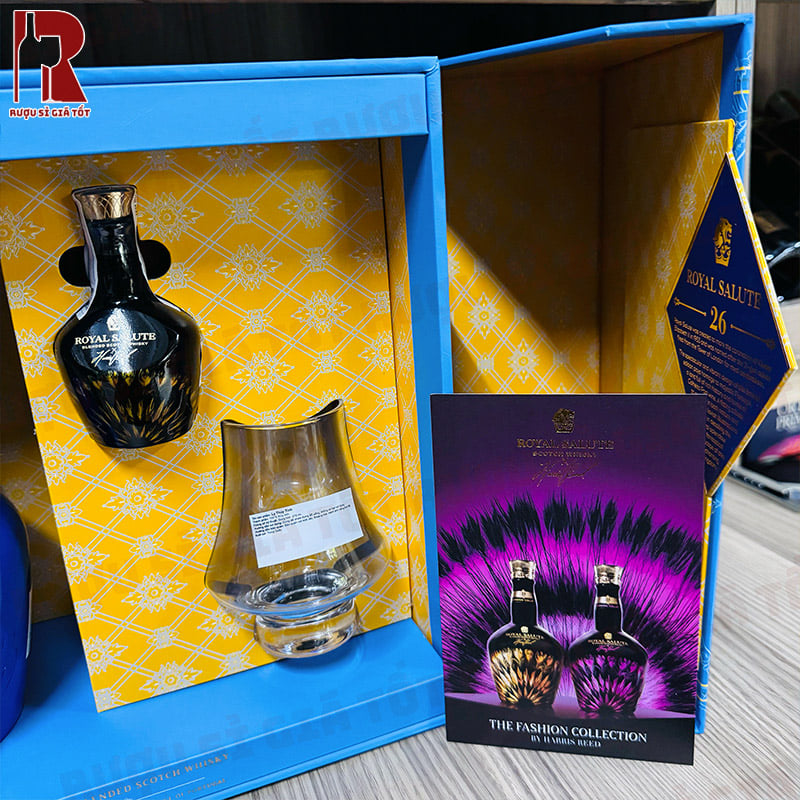 Hộp quà Tết Bính Ngọ 2026 rượu Chivas 26 Royal Salute làm quà biếu, tặng