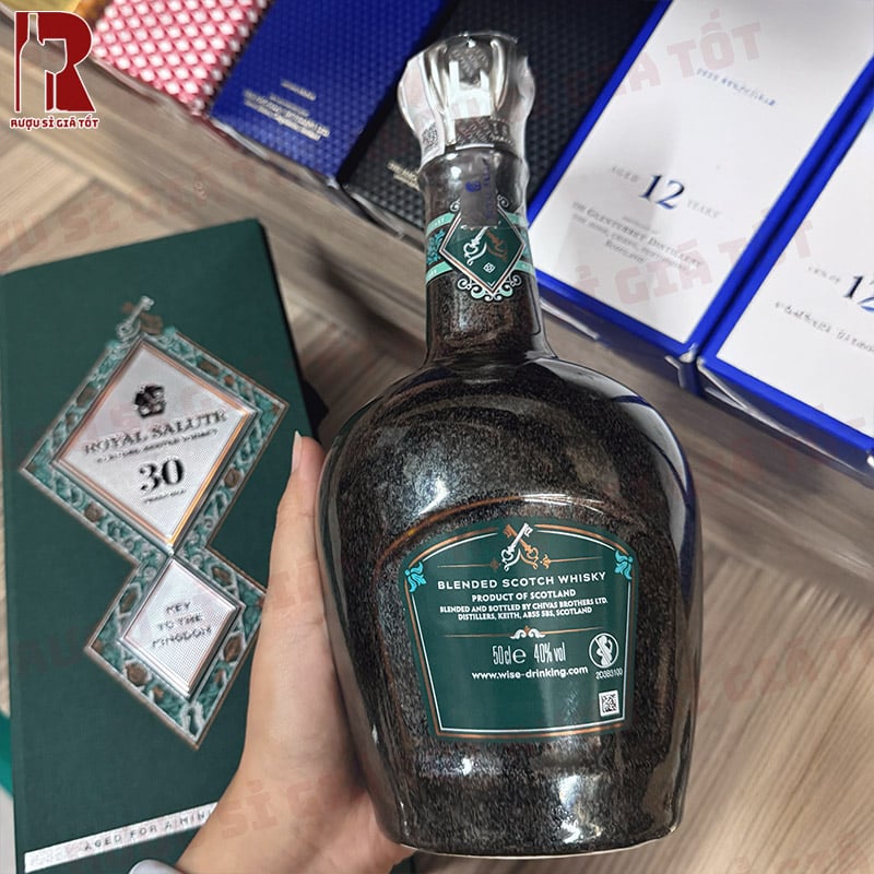 hộp quà rượu chivas 30 giá tốt chính hãng
