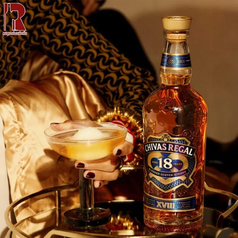 Rượu Chivas Regal 18 Gold Signature Mới