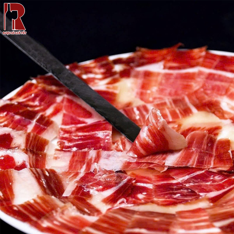 Phục Vụ Đùi Heo Muối Montesano Iberico Mix 3 Cắt Lát Đúng Cách
