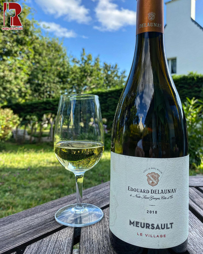 Giá Edouard Delaunay Le Village Meursault AOC