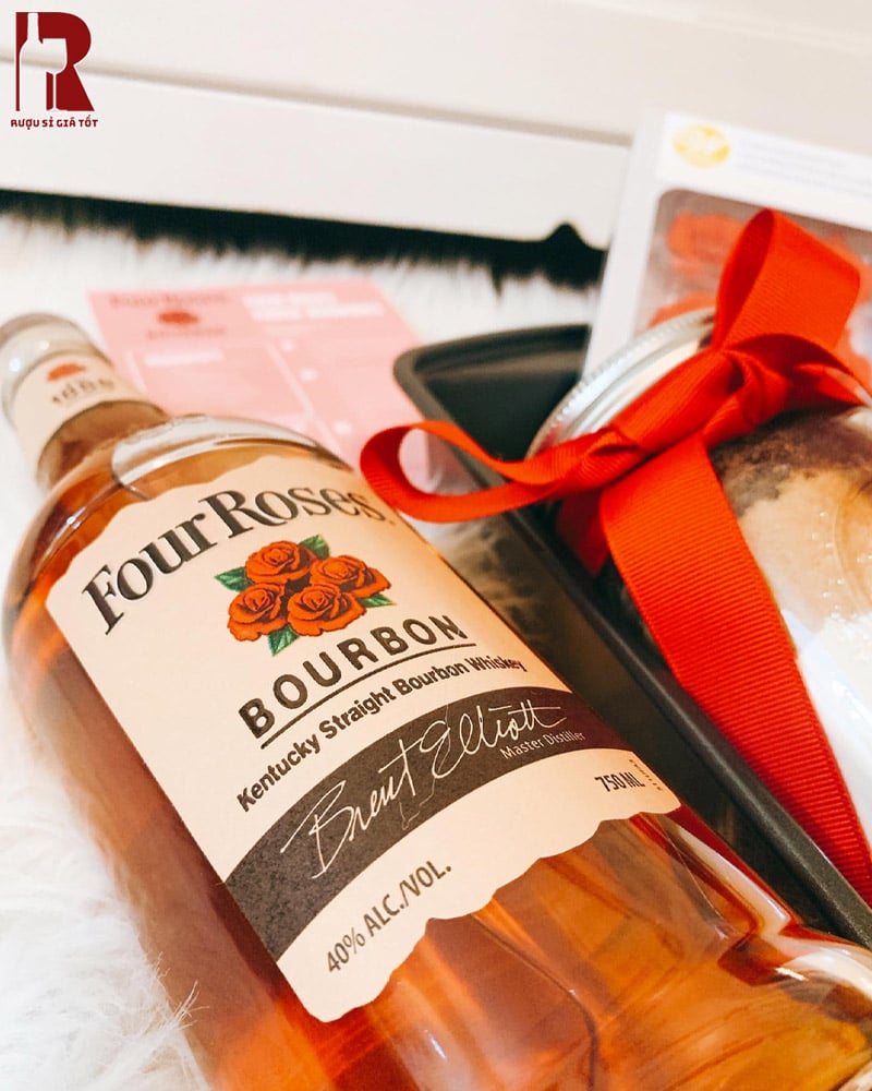 Hương Vị Four Roses Bourbon Thơm Ngon