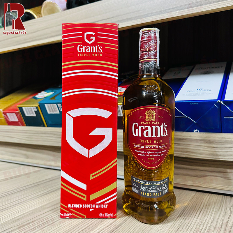 Whisky Grant's Triple Wood mang đến các tầng hương riêng biệt nhờ việc ủ từ 3 thùng gỗ khác nhau