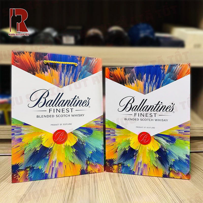 Mua hộp quà Tết 2026 rượu Ballantine's Finest giá rẻ