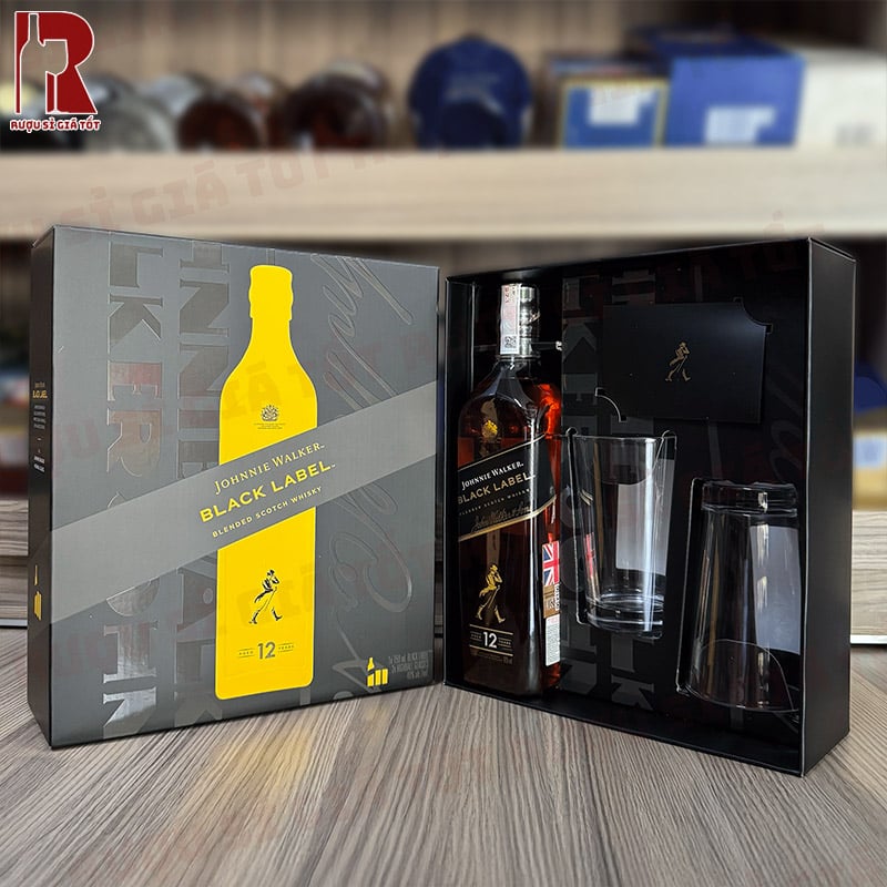Mua hộp quà rượu Johnnie Walker Black Label Tết Bính Ngọ 2026 giá rẻ