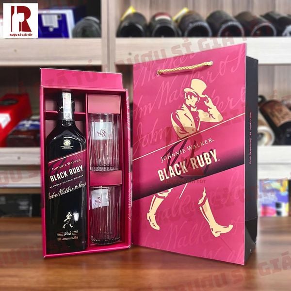 Rượu Johnnie Walker Black Ruby - Hộp Quà Tết 2027