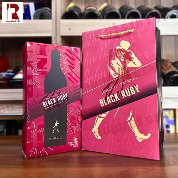 Rượu Johnnie Walker Black Ruby - Hộp Quà Tết 2027