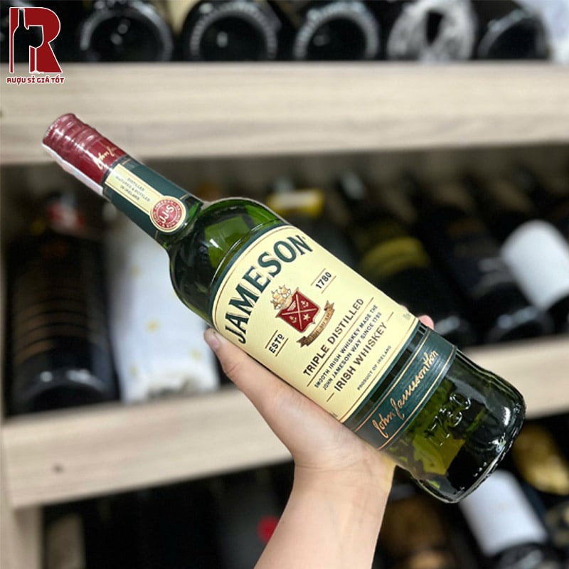 Jameson Irish Whiskey có hương vị êm dịu, dễ uống