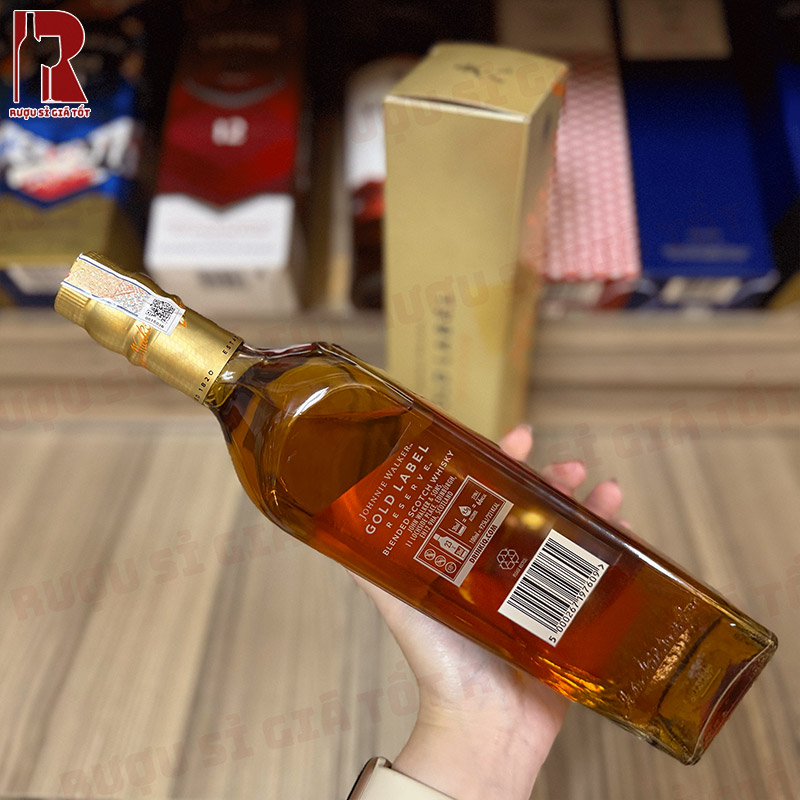 Johnnie Walker Gold Label Reserve whisky nhập khẩu