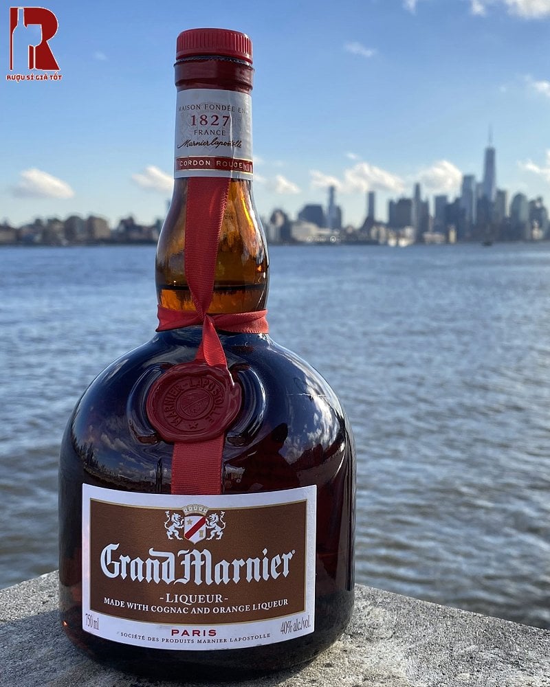 Rượu Liqueur Grand Marnier Cordon Rouge giá bao nhiêu?
