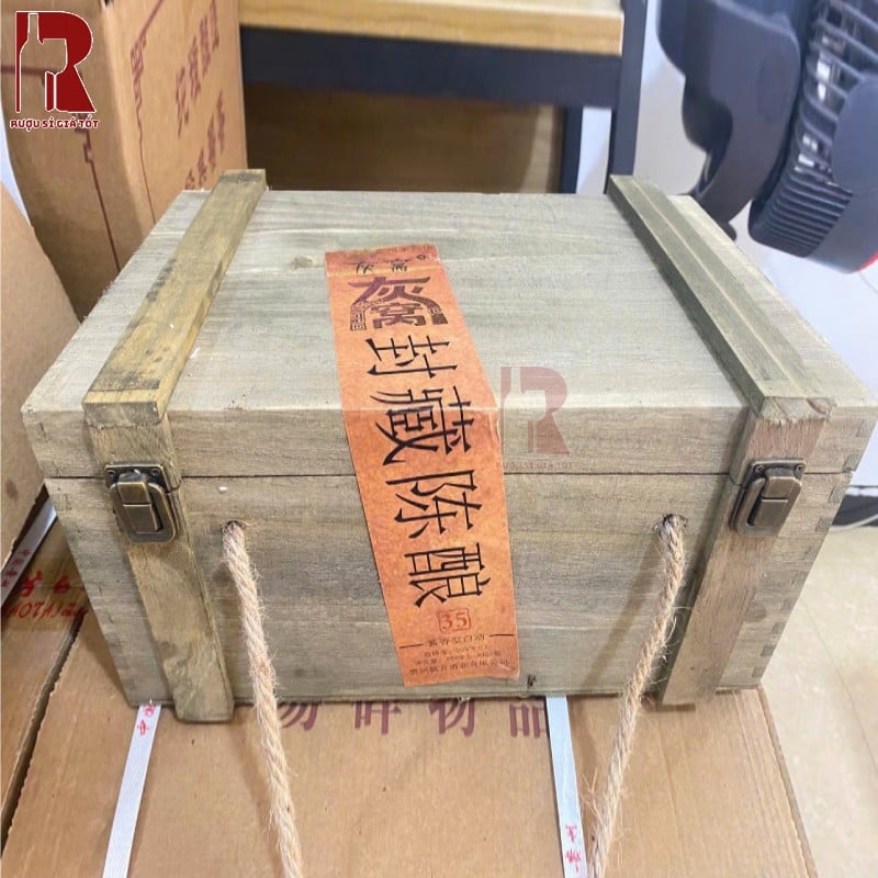 Rượu Mao Đài Ủ Trấu 35 Năm Chính Hãng