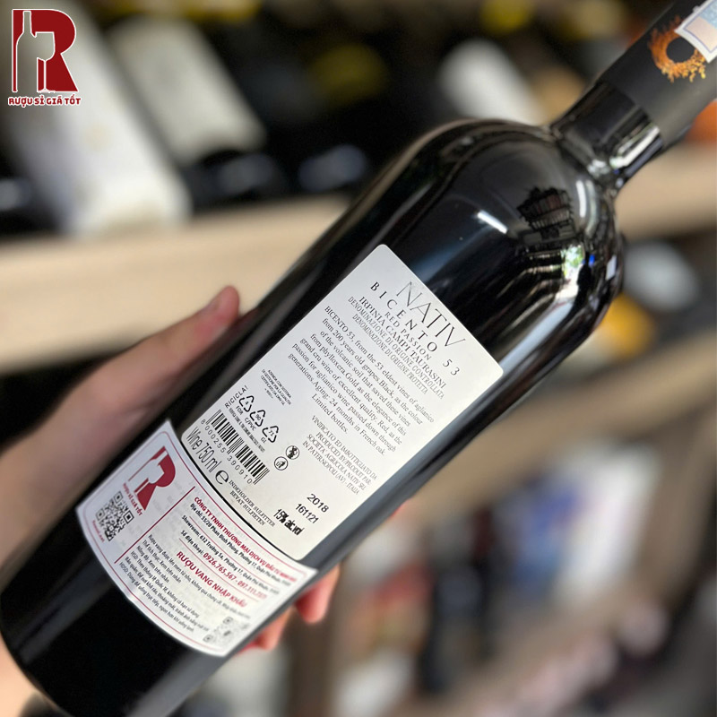 Nativ Bicento 53 nên được thưởng thức ở nhiệt độ 12 - 18°C để có vị rượu tốt nhất