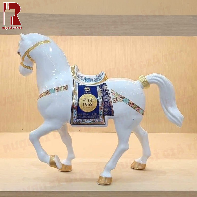 Rượu Linh Vật Ngựa 2026 Bằng Sứ Cao Lương Quý Châu 1952 giá bao nhiêu?