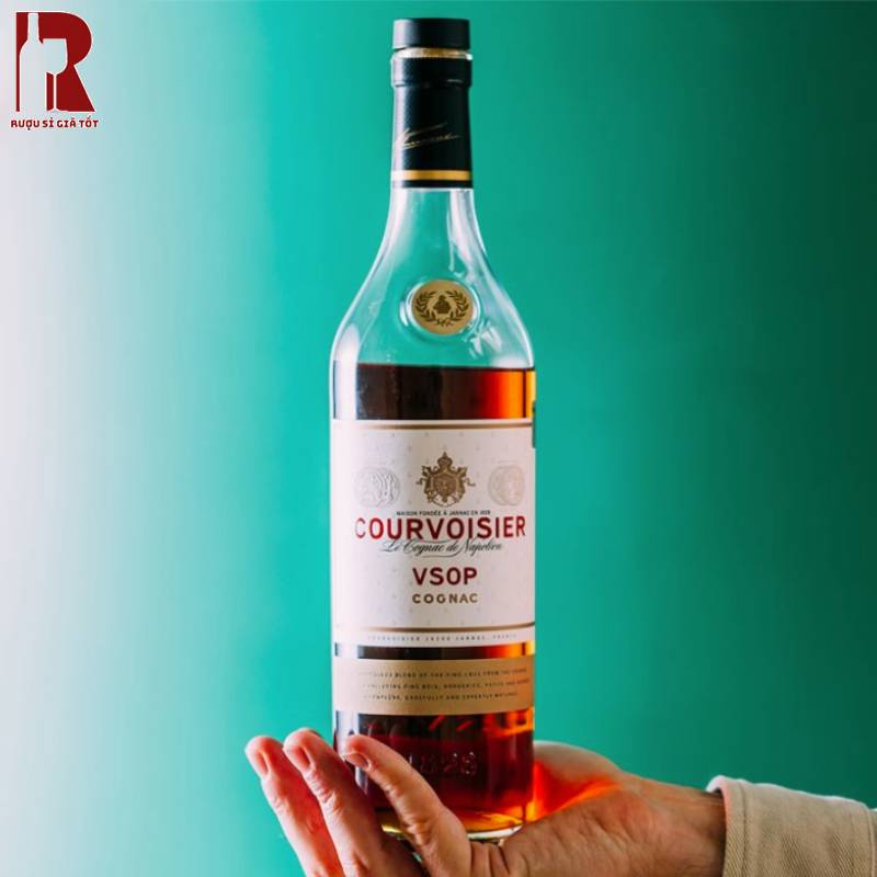 Rượu Courriere VSOP Giá Bao Nhiêu?