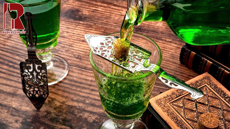 Thưởng Thức Rượu Gin Cheers Absinthe Green Fairy