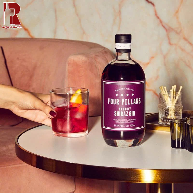 Giá Rượu Gin Four Pillars Bloody Shiraz Hiện Nay