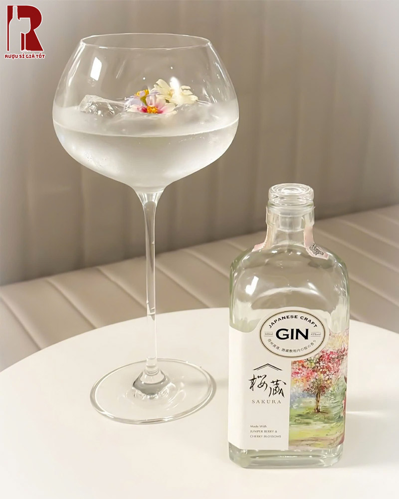 Uống Rượu Gin Sakura Đúng Chuẩn