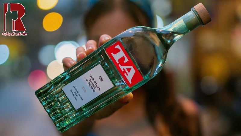 Giá Rượu Gin TA Bao Nhiêu?
