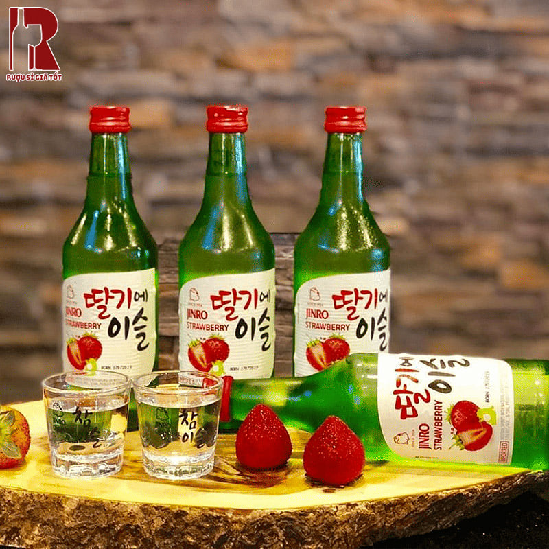 Rượu Hàn Quốc nổi bật nhấ tóc thể kể đến như rượu gạo, rượu mơ, soju