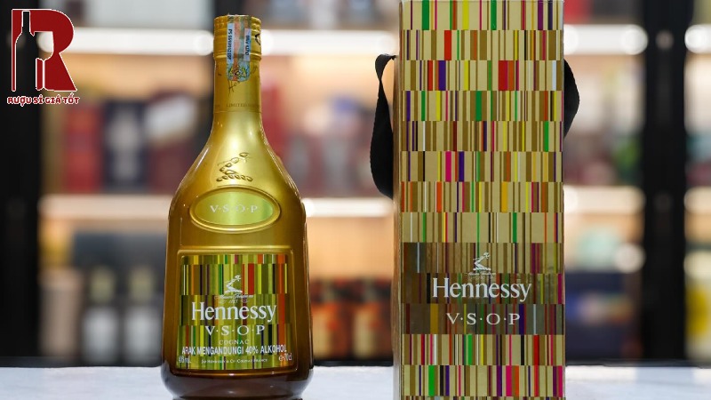 Rượu Hennessy VSOP Limited Giá Hiện Nay Bao Nhiêu?