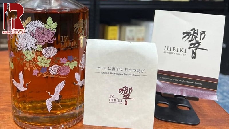 Rượu Hibiki 17 Năm Kacho Fugetsu Cao Cấp