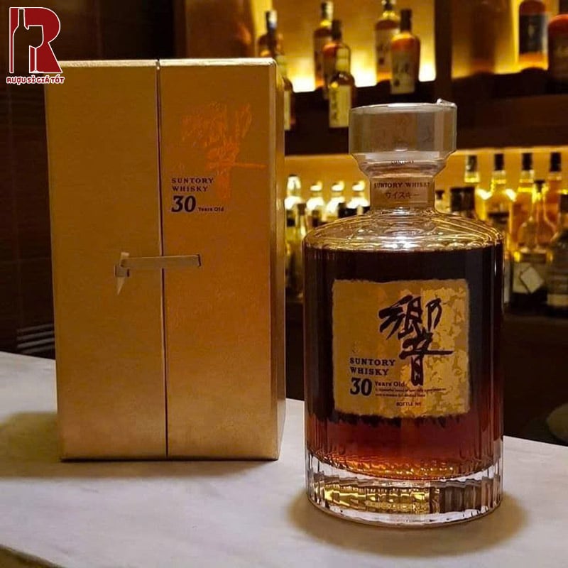 Giá Rượu Hibiki 30 Năm Gold Limited Edition Hiện Nay