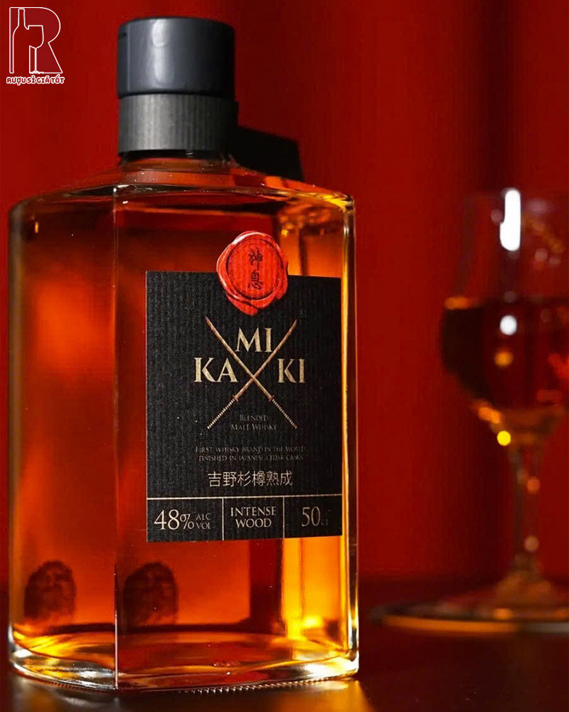 Cách Thưởng Thức Rượu Kamiki Intense Wood