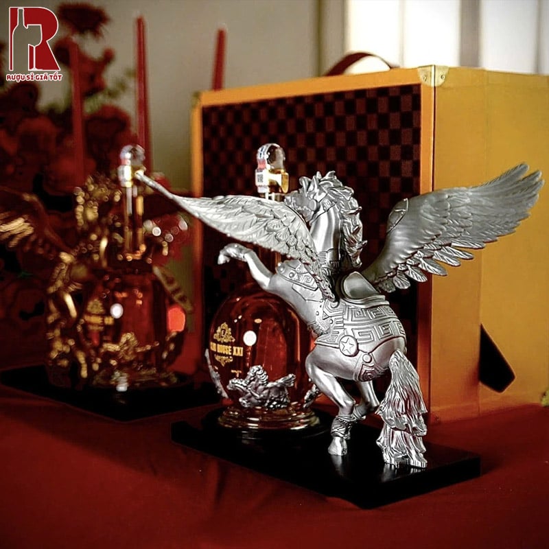 Rượu quà Tết ngựa cao cấp