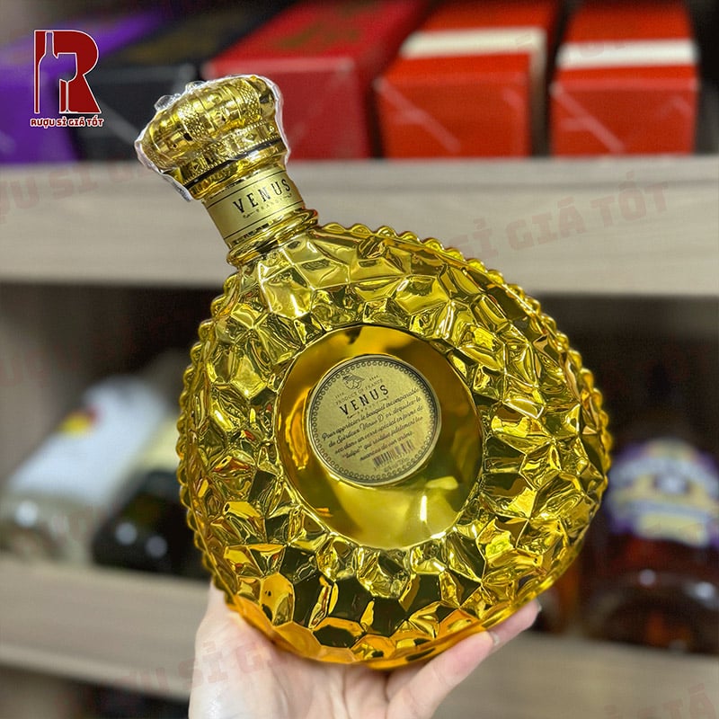 Rượu Brandy Venus XO giá rẻ kèm kệ ngựa